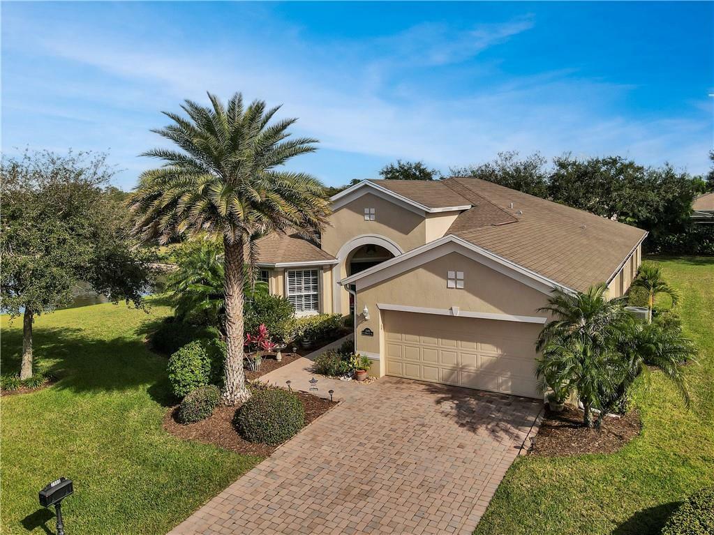 Property Photo:  2900 W Brookfield Way  FL 32966 