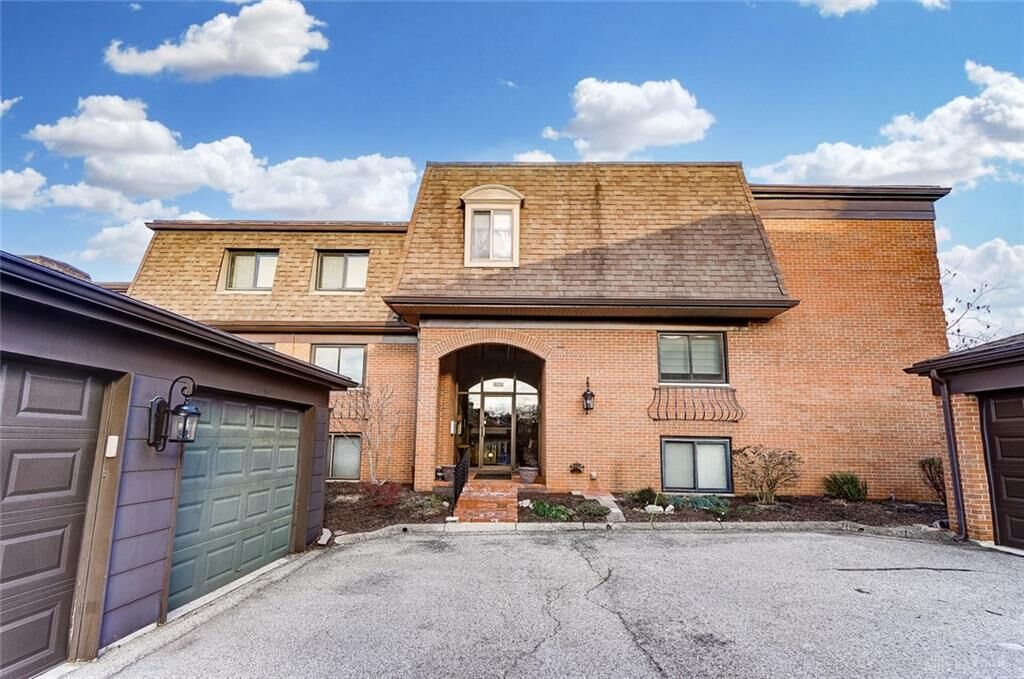 Property Photo:  1606 Pine Tree Lane 42  OH 45449 