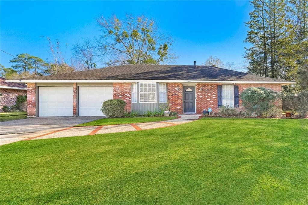 Property Photo:  1532 Broadmoor Drive  LA 70458 