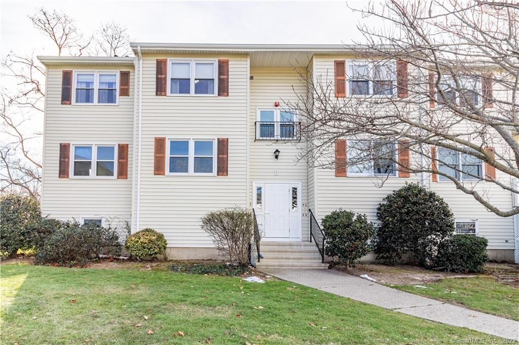 Property Photo: 42 Carriage Drive 42 CT 06460