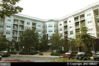Property Photo:  1625 International Drive 413  VA 22102 