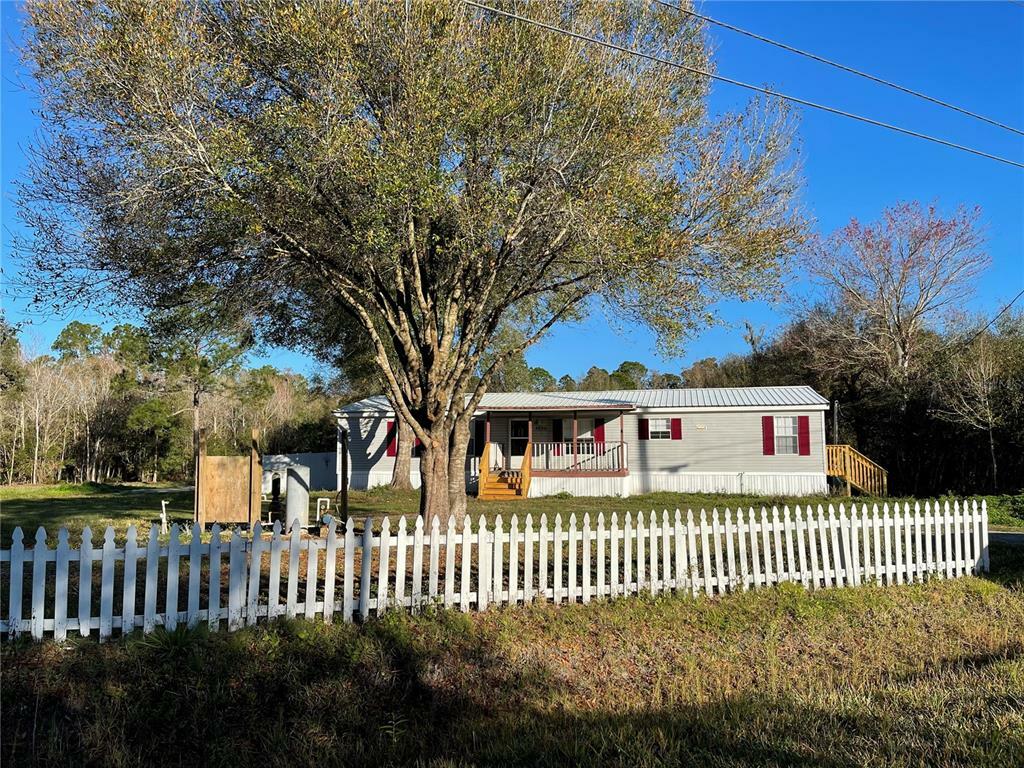 Property Photo:  3250 Chisholm Trail  FL 33868 