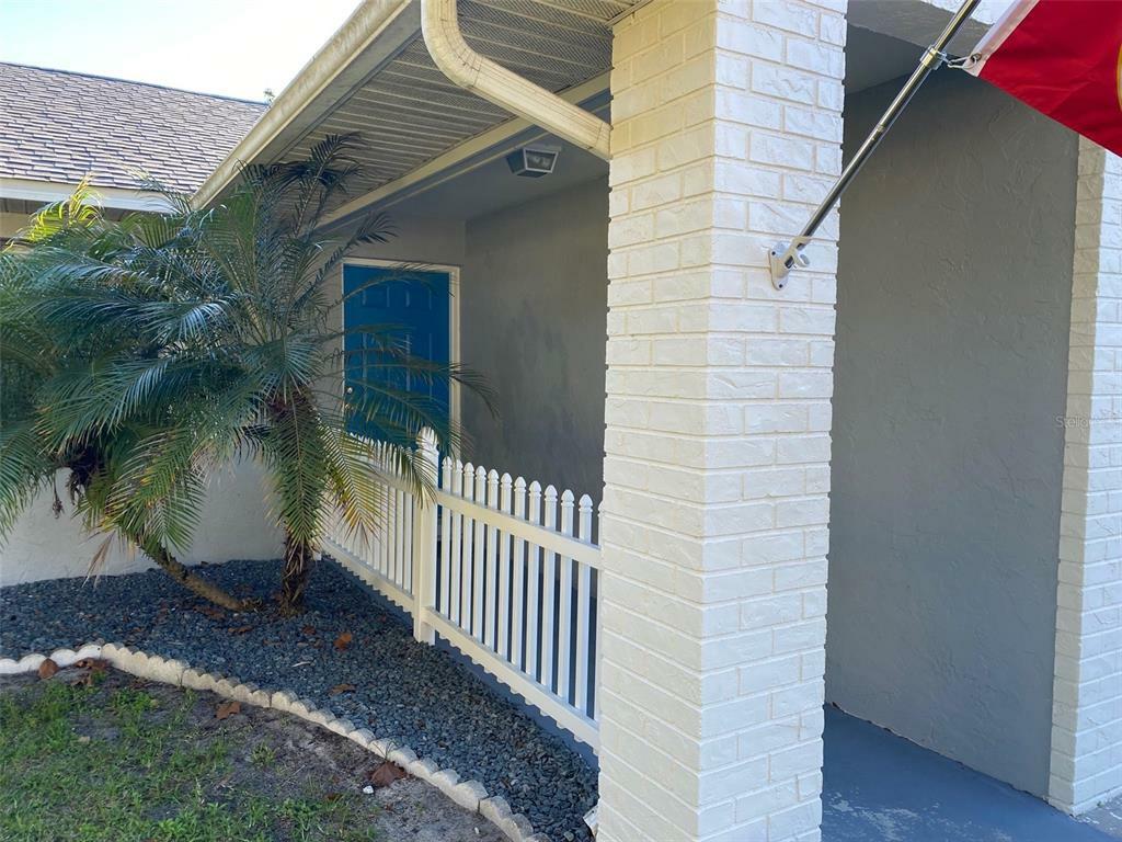 Property Photo:  1605 S Grove Street  FL 32726 