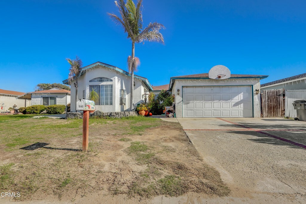 Property Photo:  1646 N 6th Place  CA 93041 