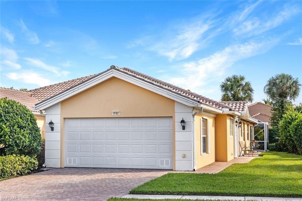 Property Photo:  8162 Xenia Ln  FL 34114 