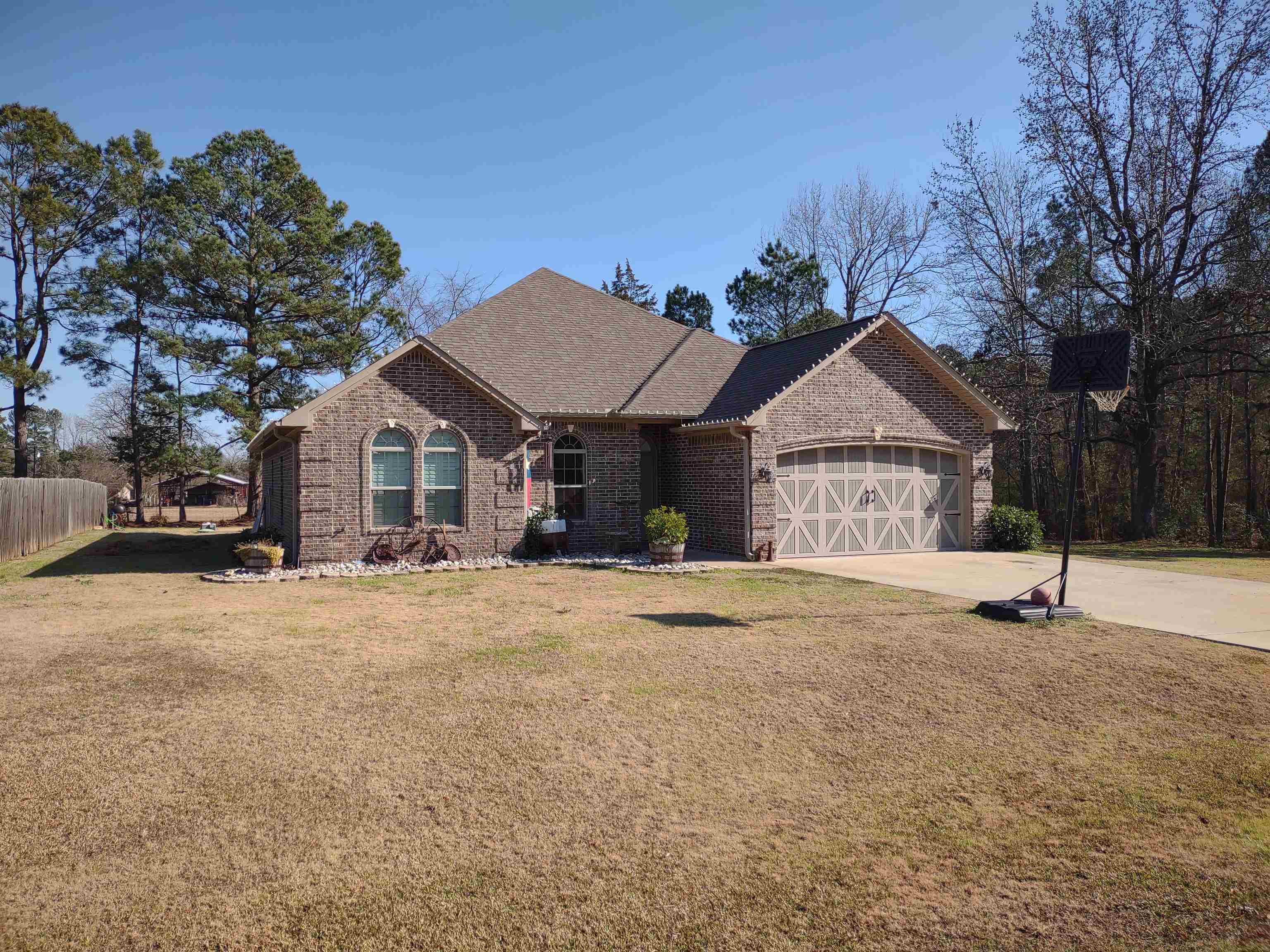 Property Photo: 181 Red Springs Rd TX 75501