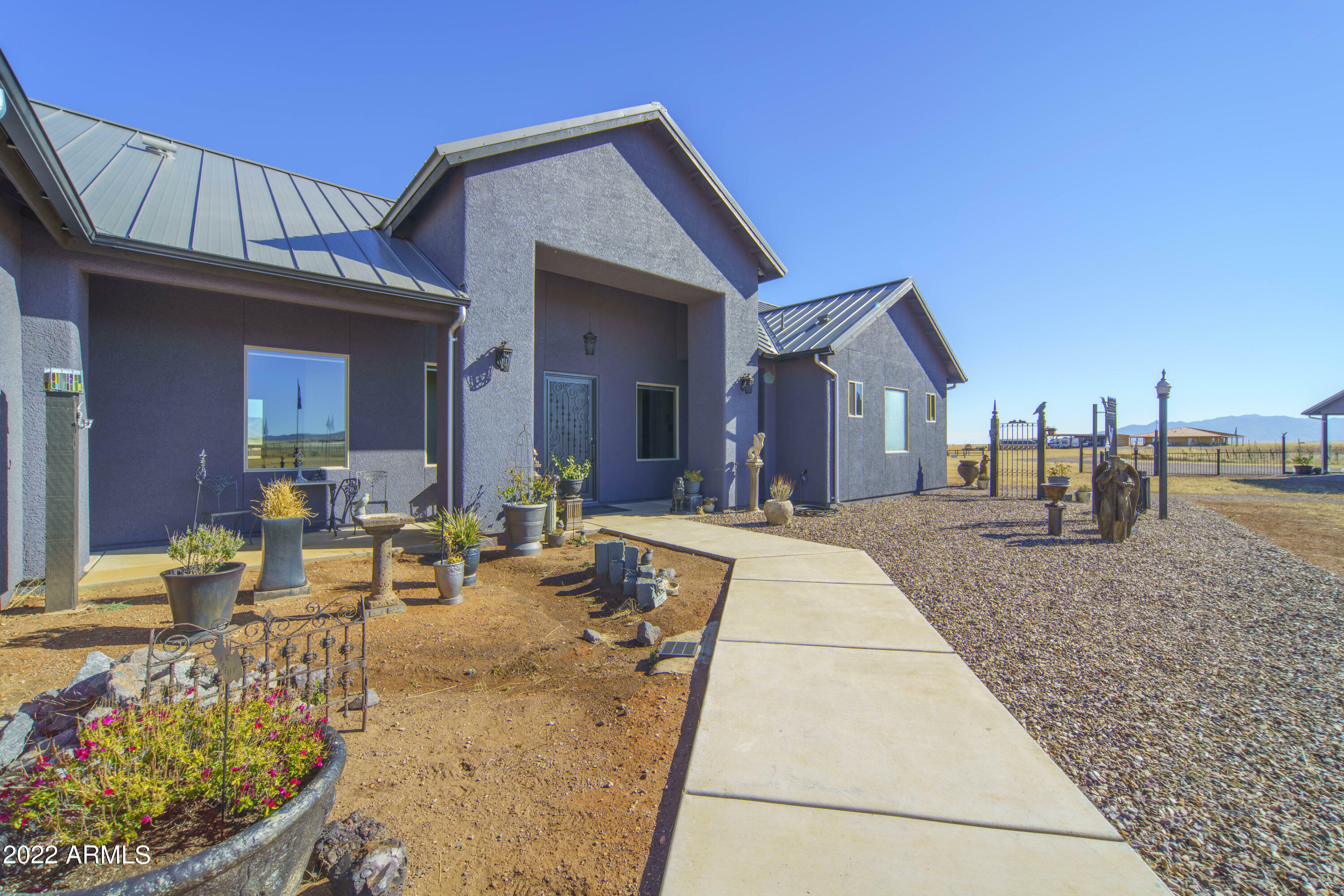 Property Photo:  30 Lone Hawk Trail  AZ 85611 