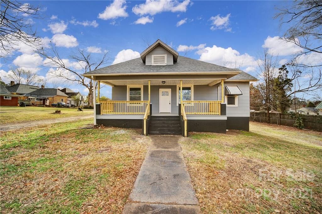 Property Photo:  405 S Hudson Avenue  NC 28159