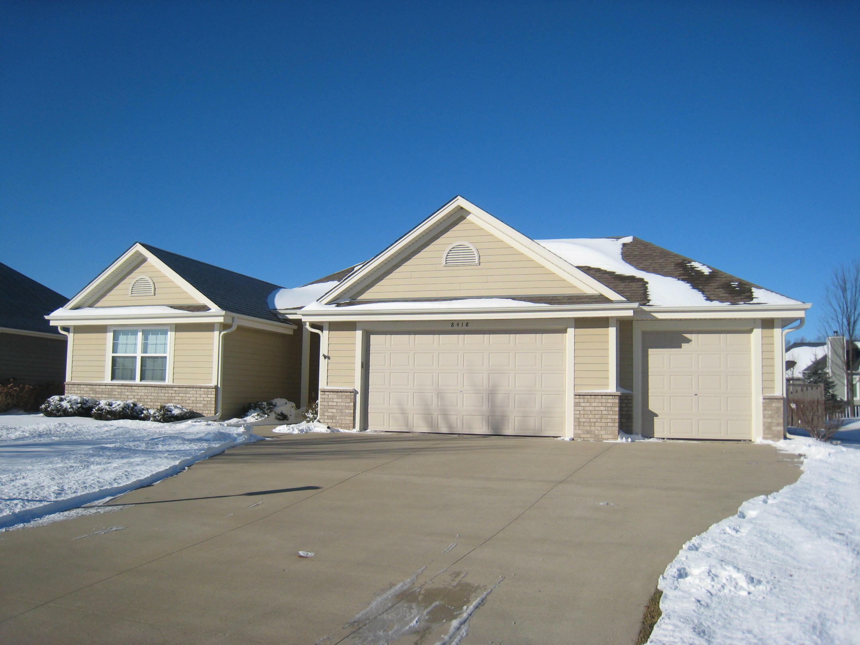 Property Photo:  8418 94th Ct  WI 53158 