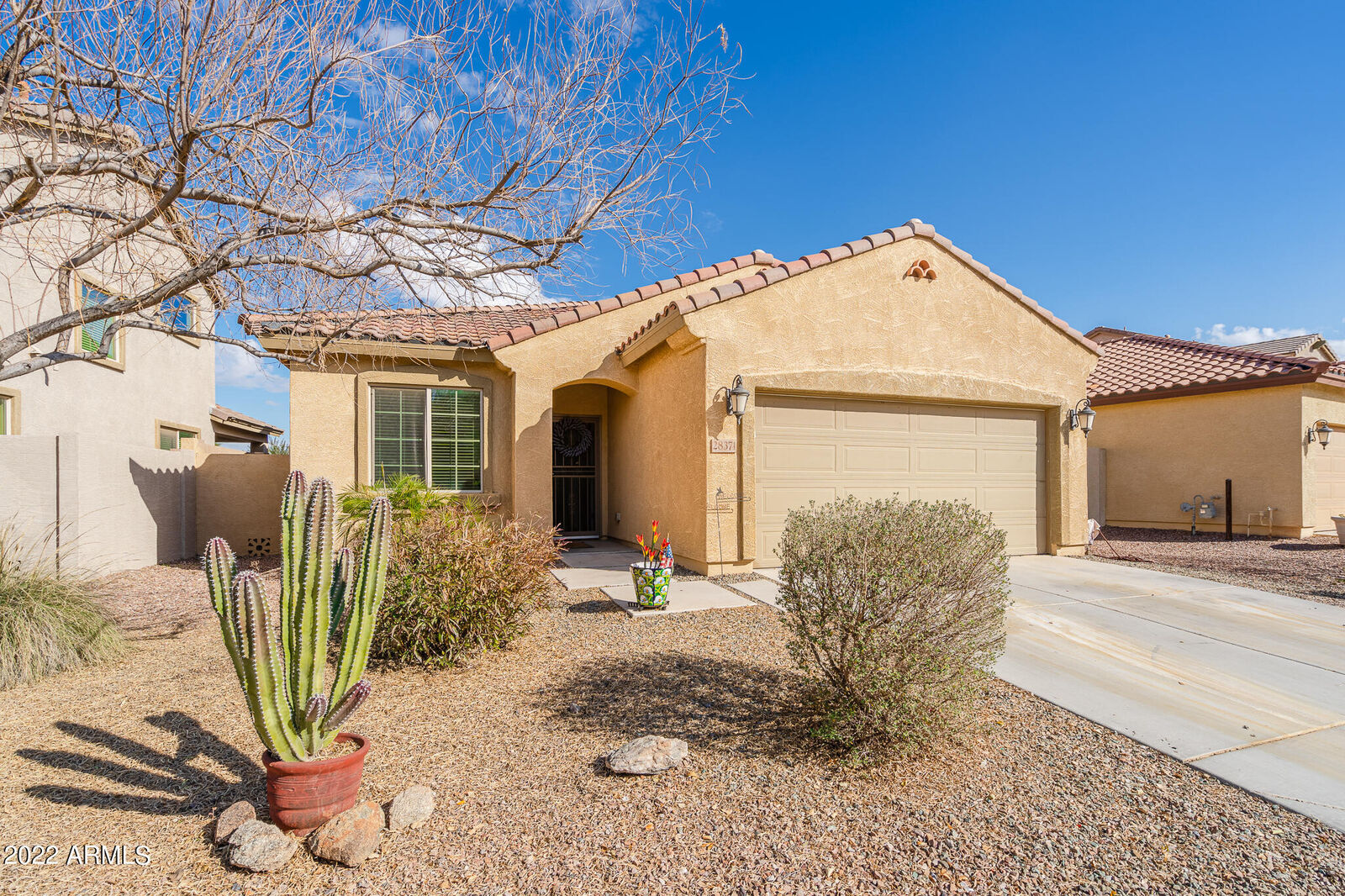 Property Photo:  28371 N Cactus Flower Circle  AZ 85143 