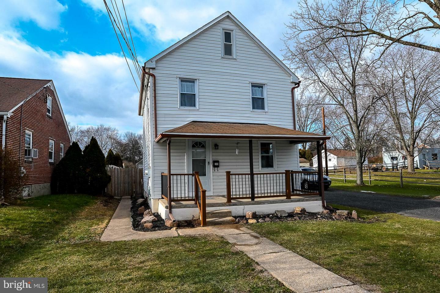 Property Photo:  209 E Howard Street  PA 19464 