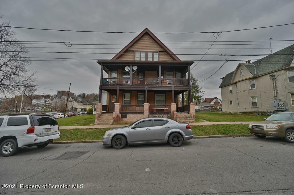 Property Photo:  1405 Linden  PA 18510 