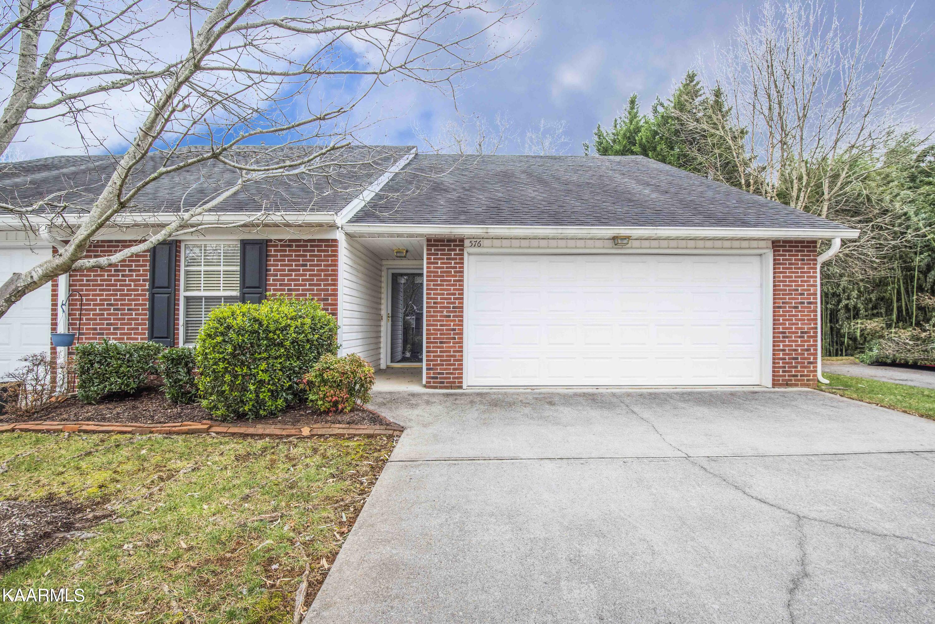 Property Photo:  576 Brookshire Way  TN 37923 