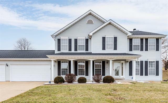 Property Photo: 3725 Greenmoor Gardens 63034