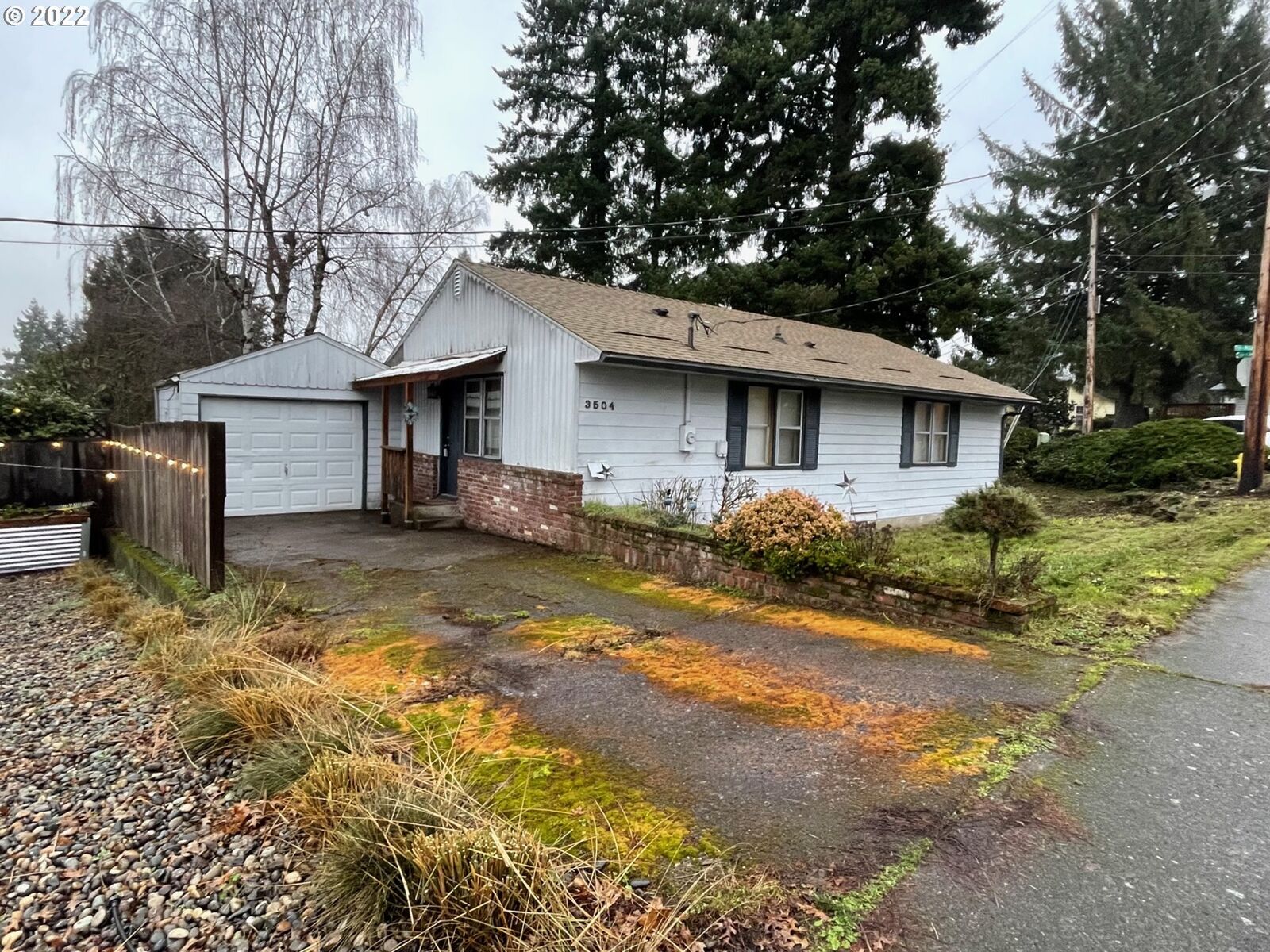Property Photo: 3504 E McLoughlin Blvd WA 98661
