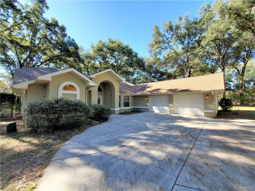 Property Photo:  3212 S Graymor Path  FL 34450 