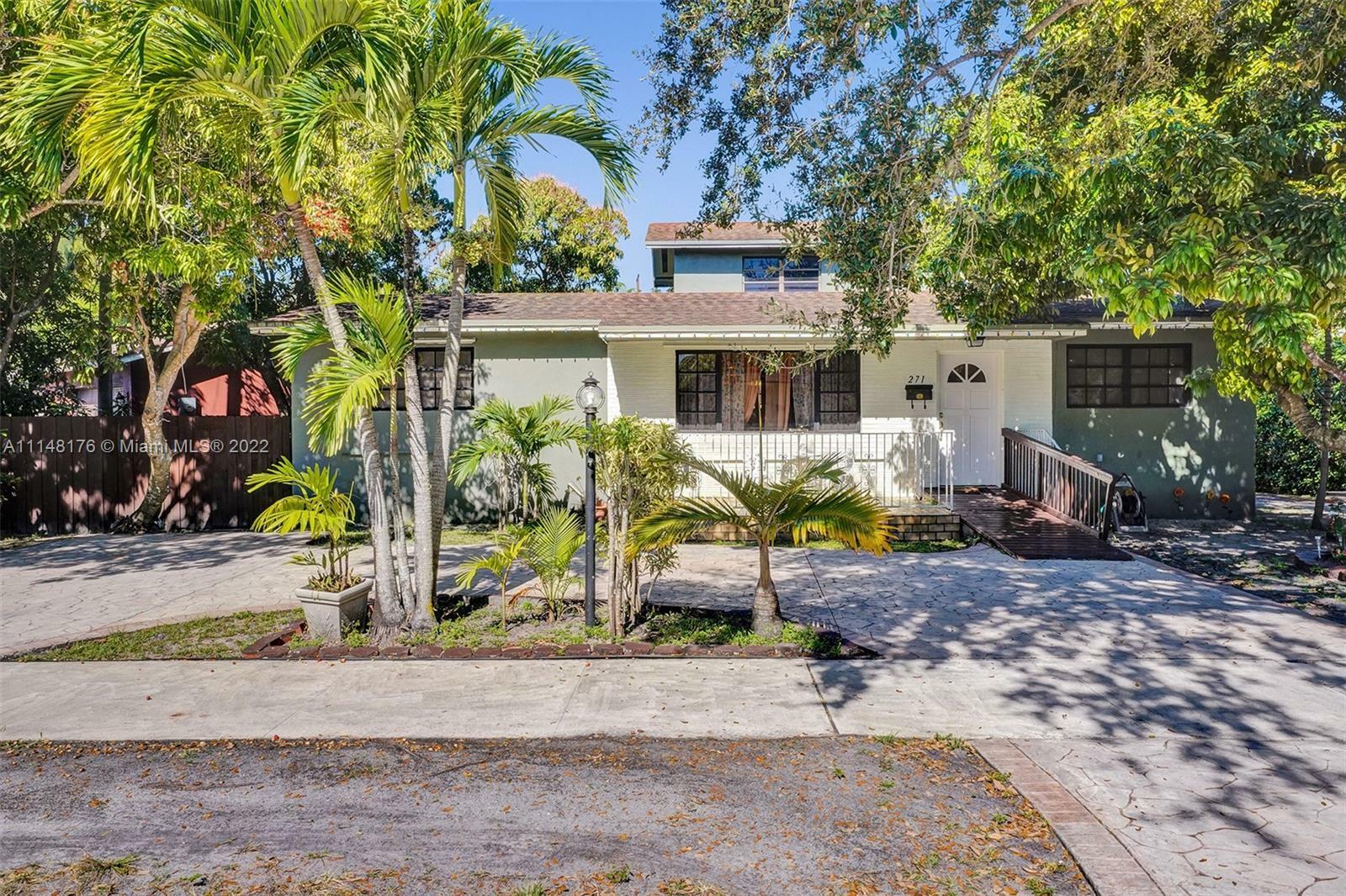 Property Photo:  271 Glendale Dr  FL 33166 