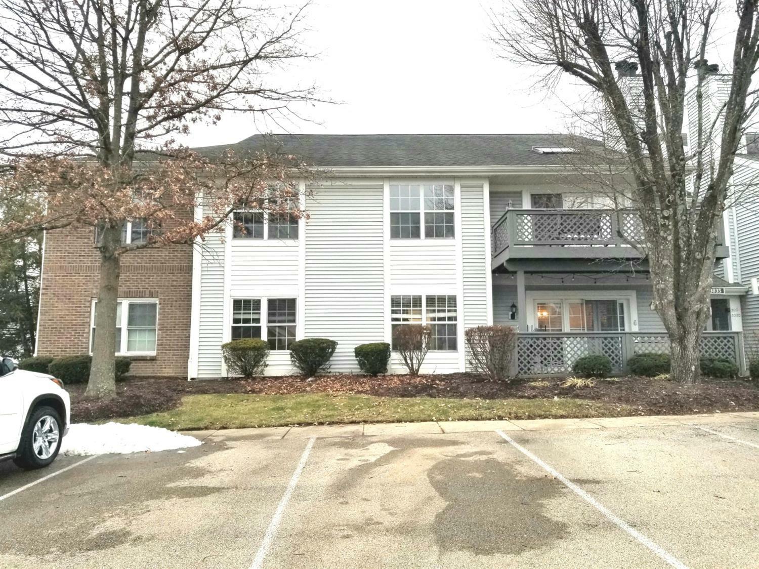 Property Photo:  3029 Stratford Ct  OH 45140 