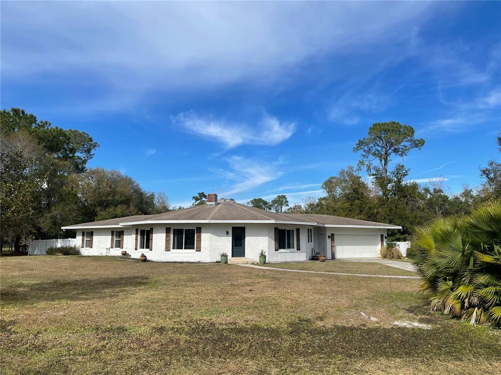 Property Photo:  1908 Foxhollow Drive E  FL 33823 