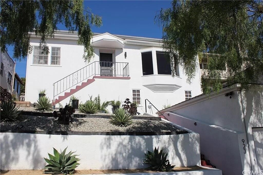 Property Photo:  923 S Dodson Avenue  CA 90732 