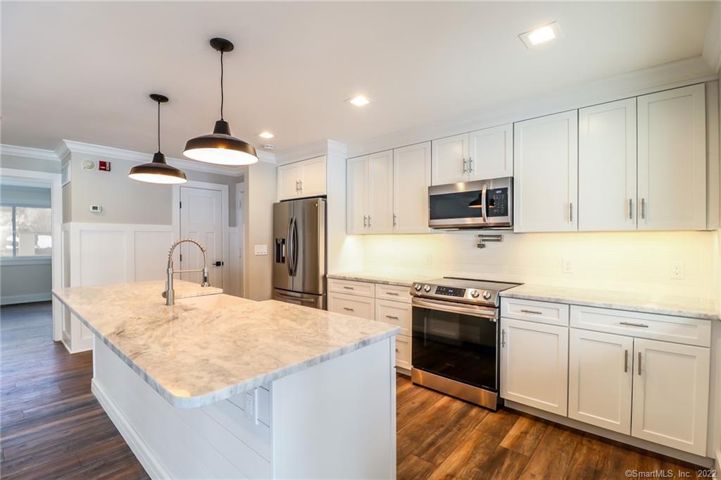 Property Photo: 167 Heritage Village C CT 06488