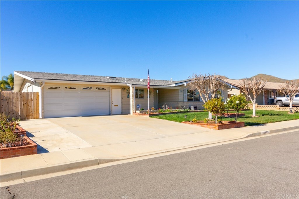 28805 Portsmouth  Menifee CA 92586 photo