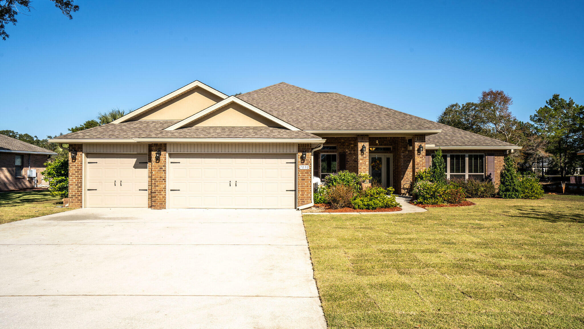 Property Photo:  7030 Pro Am Court  FL 32566 