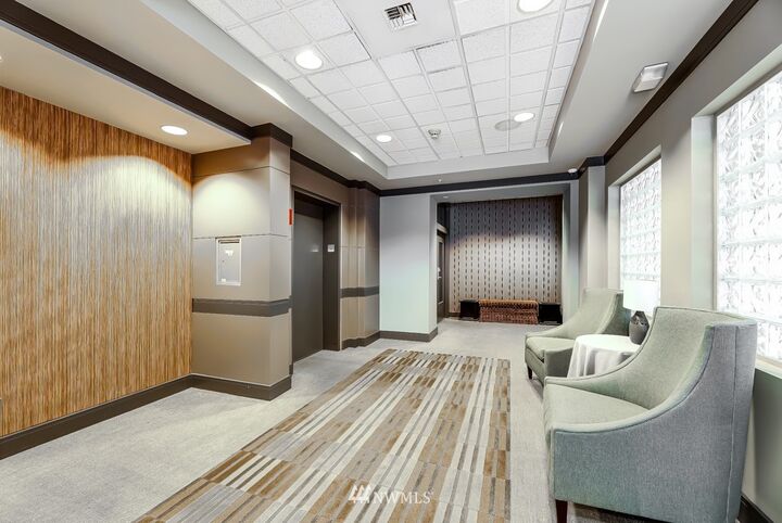 Property Photo:  1000 Aurora Avenue N N210  WA 98109 