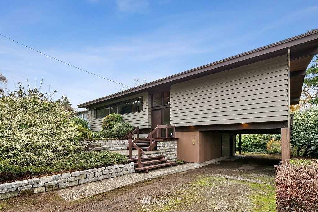 Property Photo: 7610 S 114th Street WA 98178