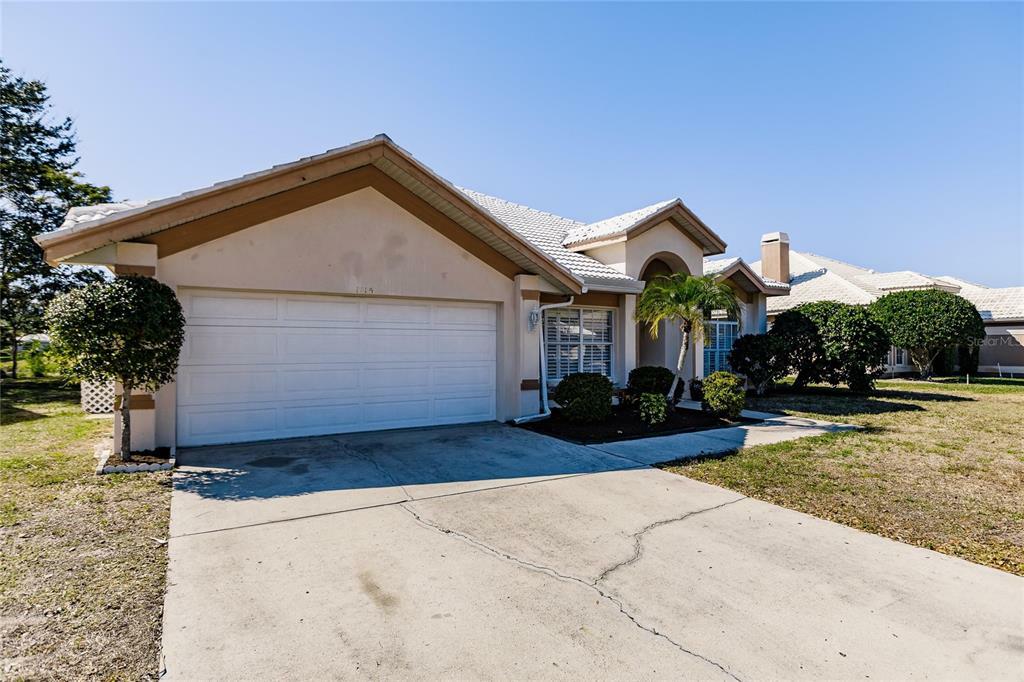 Property Photo: 1115 Deardon Drive FL 34292