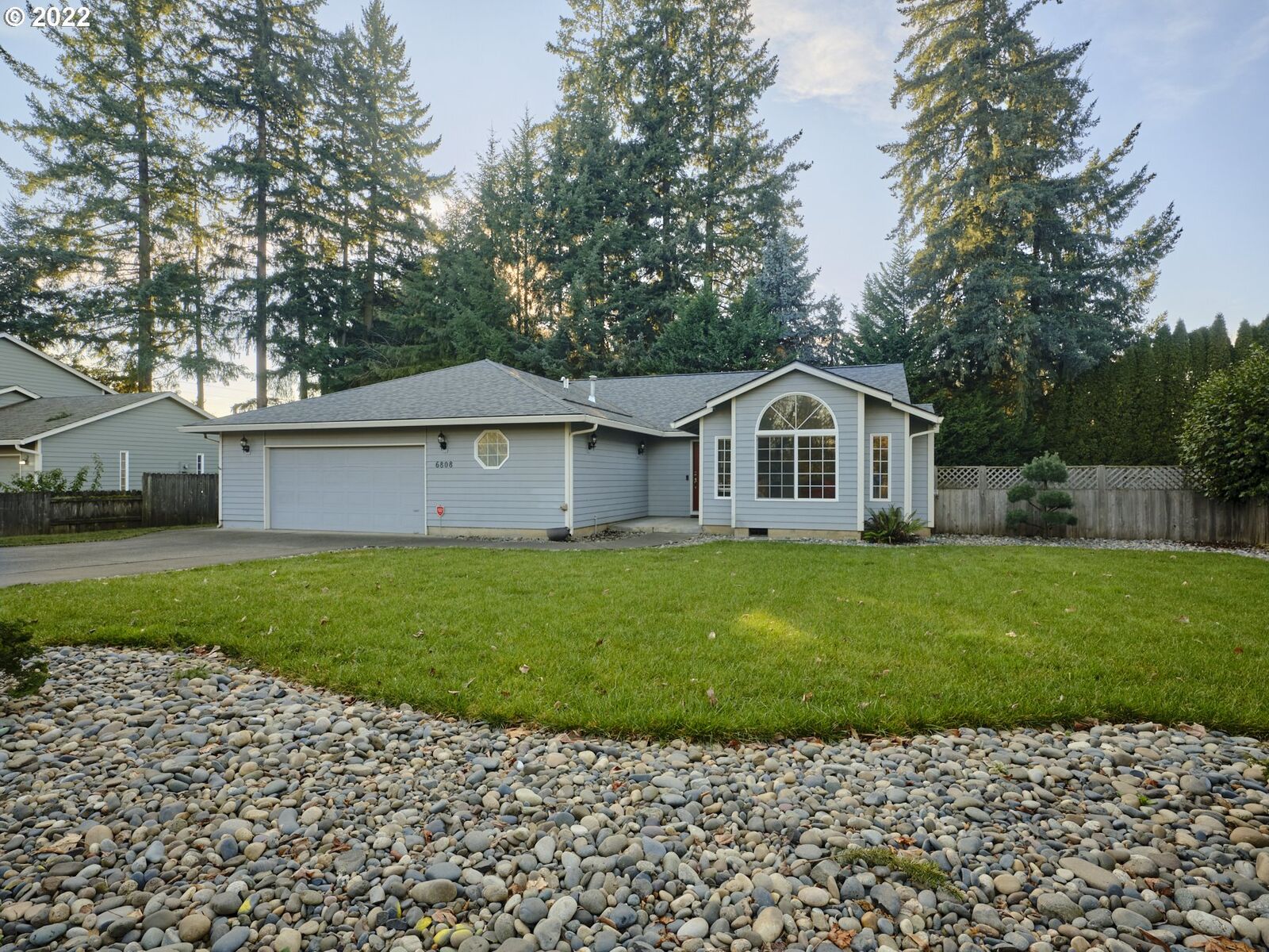 Property Photo: 6808 NE Meadows Dr WA 98662