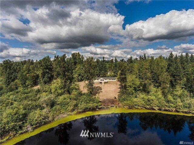 Property Photo:  30304 Kent-Black Diamond Road SE  WA 98092 