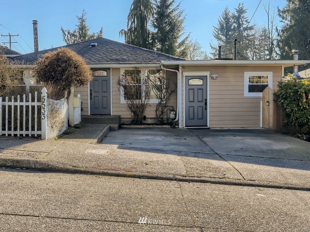 Property Photo:  5533 S Bangor Street  WA 98178 