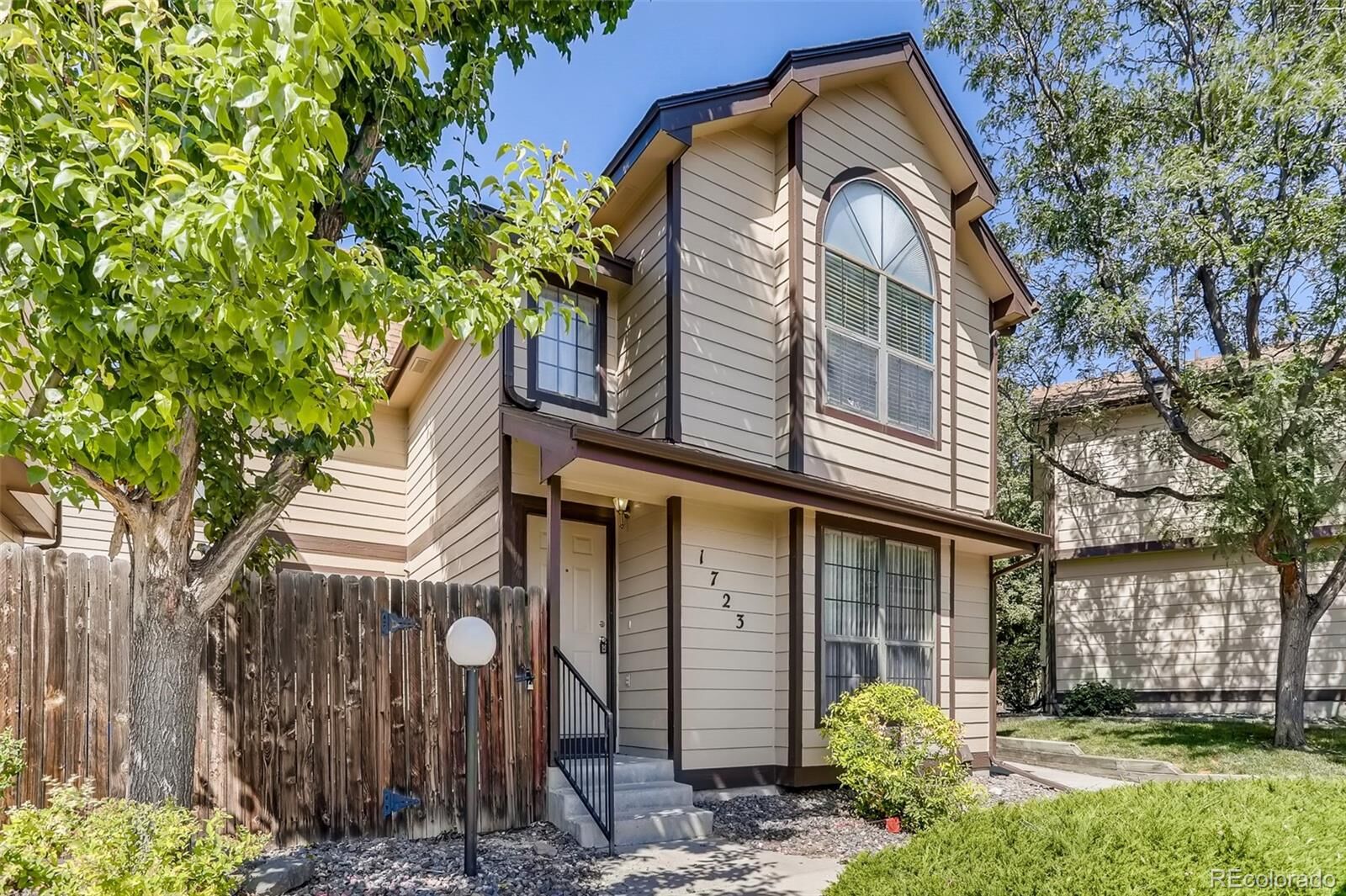 Property Photo: 1723 S Pagosa Way CO 80017