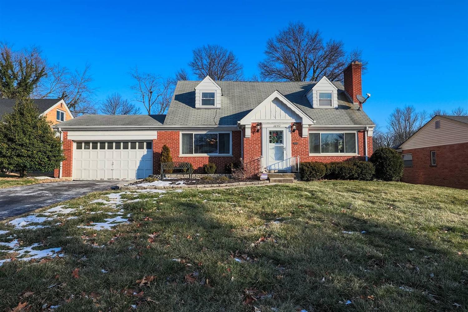 Property Photo: 3842 Congreve Ave OH 45213