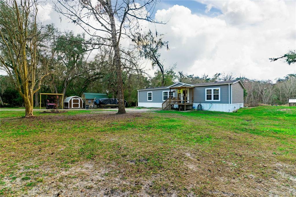 Property Photo:  11906 Cr 682  FL 33597 