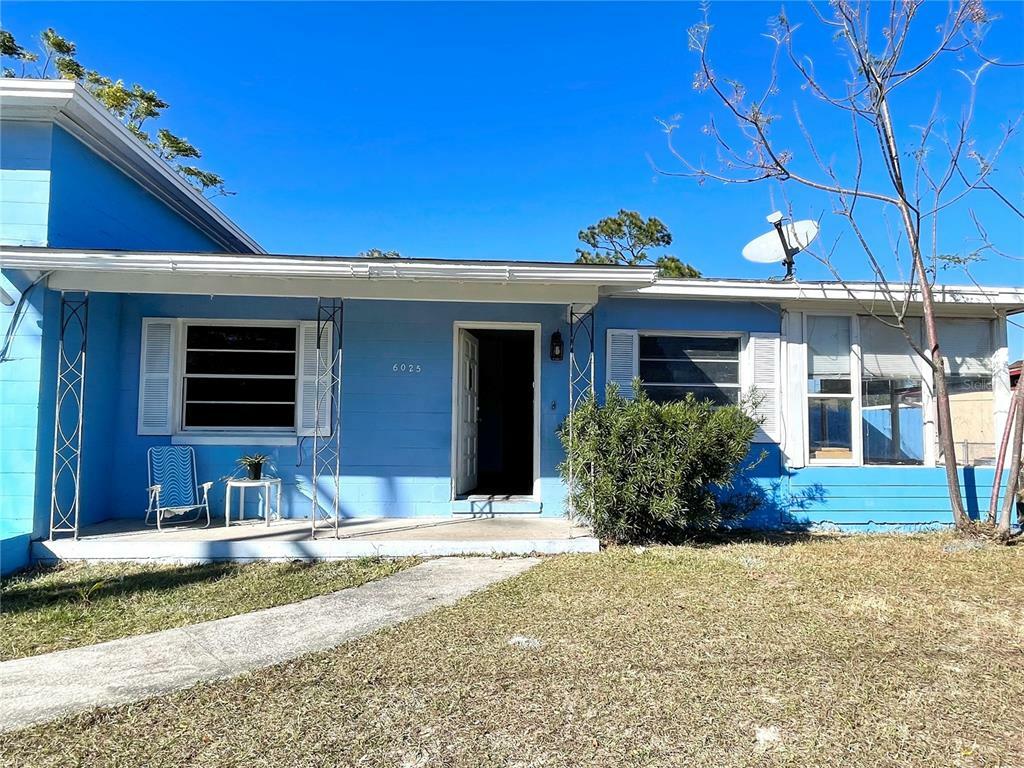 Property Photo:  6025 Bolling Drive  FL 32808 