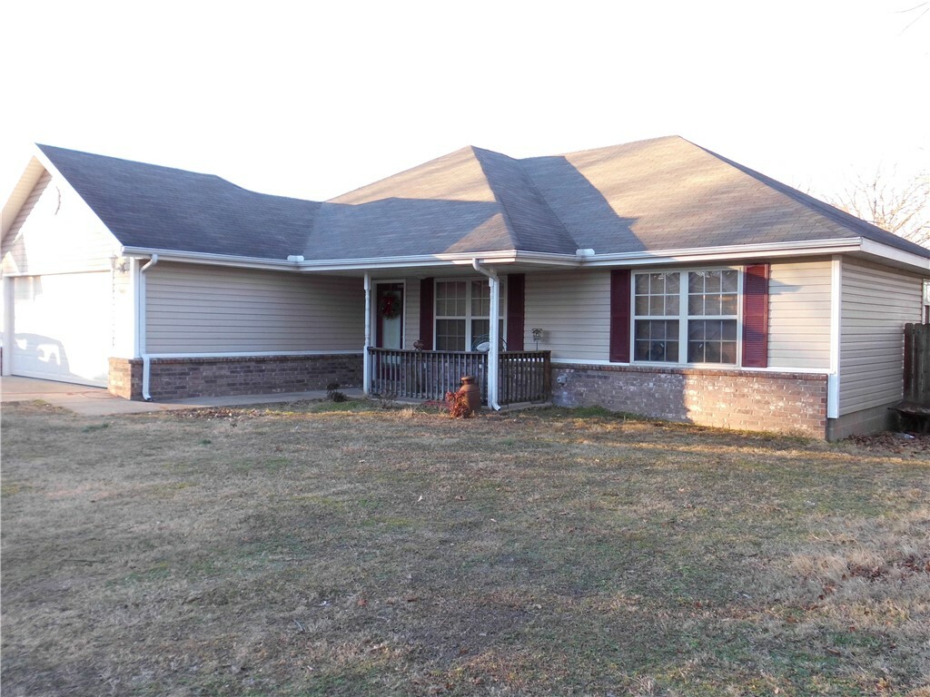 Property Photo:  340 W Circle Drive  AR 72701 