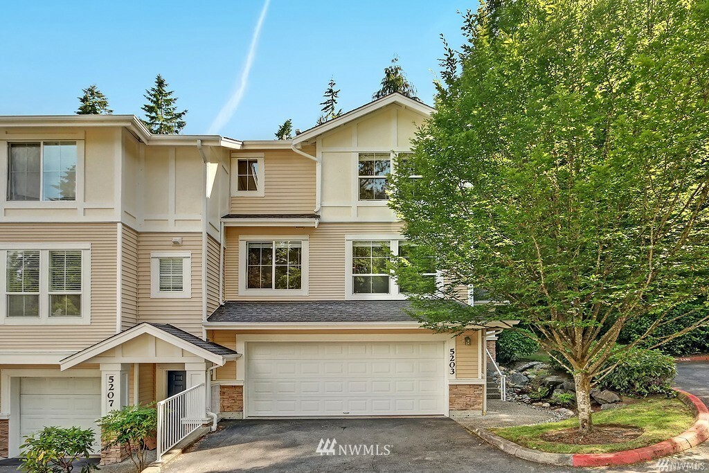 Property Photo:  5203 164th Avenue SE 19-4  WA 98006 