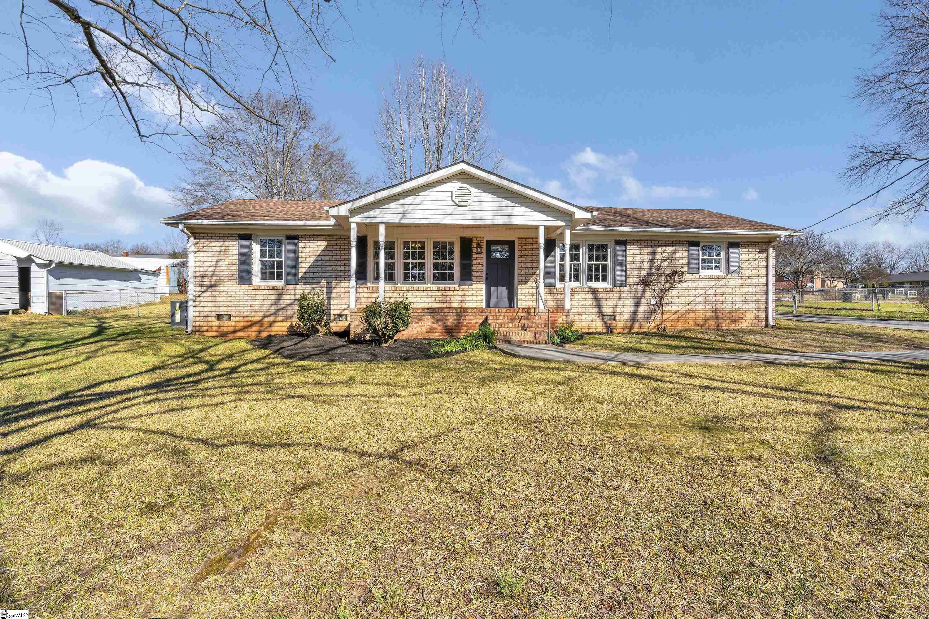 202 Ridgeland Circle  Easley SC 29640 photo