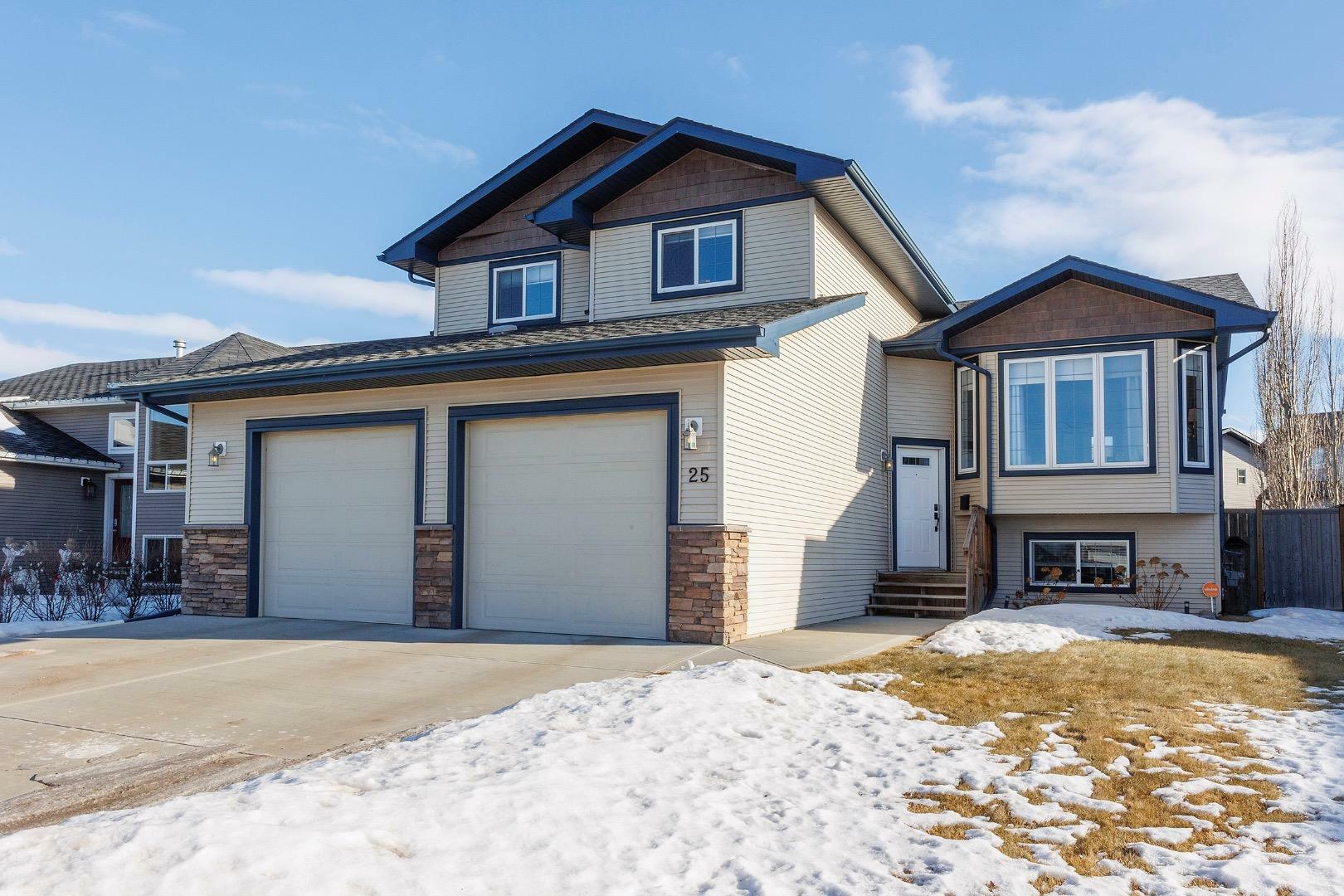 Property Photo: 25 Pioneer Way AB T4M 0E4