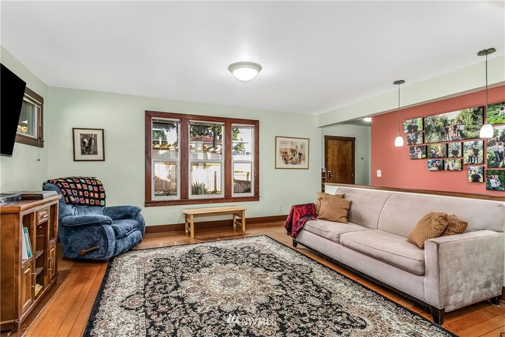Property Photo: 10018 25th Avenue SW WA 98146