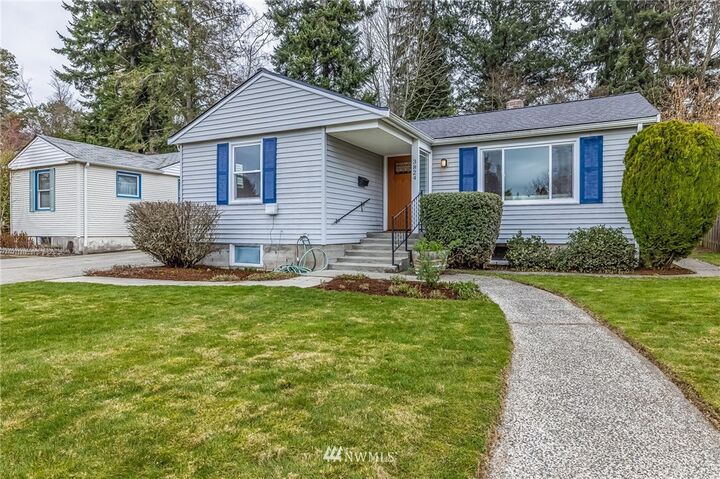 3824 47th Avenue SW  Seattle WA 98116 photo