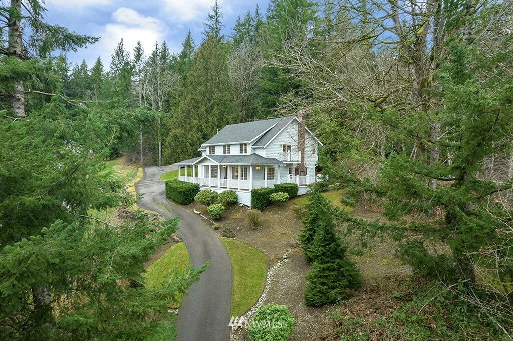 Property Photo:  35556 SE 42nd Street  WA 98024 