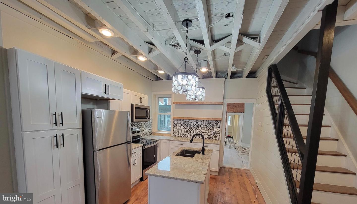 Property Photo: 658 Walnut Street PA 17512