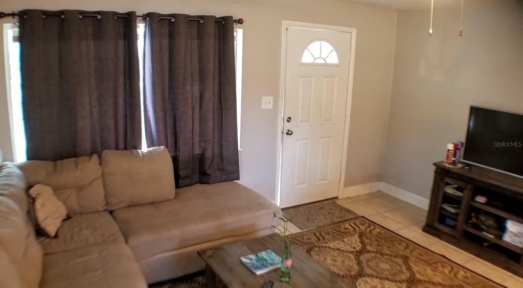 Property Photo:  1528 SE 12th Place  FL 32641 