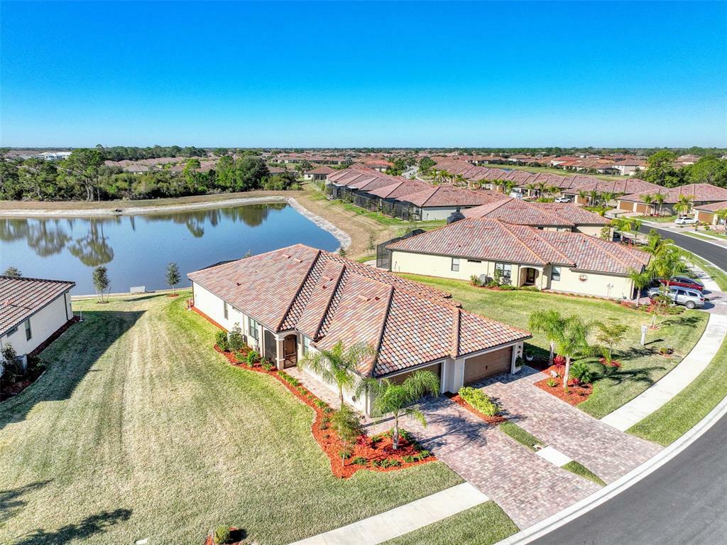 Property Photo: 12296 Amica Loop FL 34293