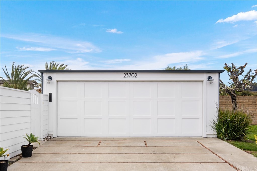Property Photo: 23702 Colima Bay CA 92629