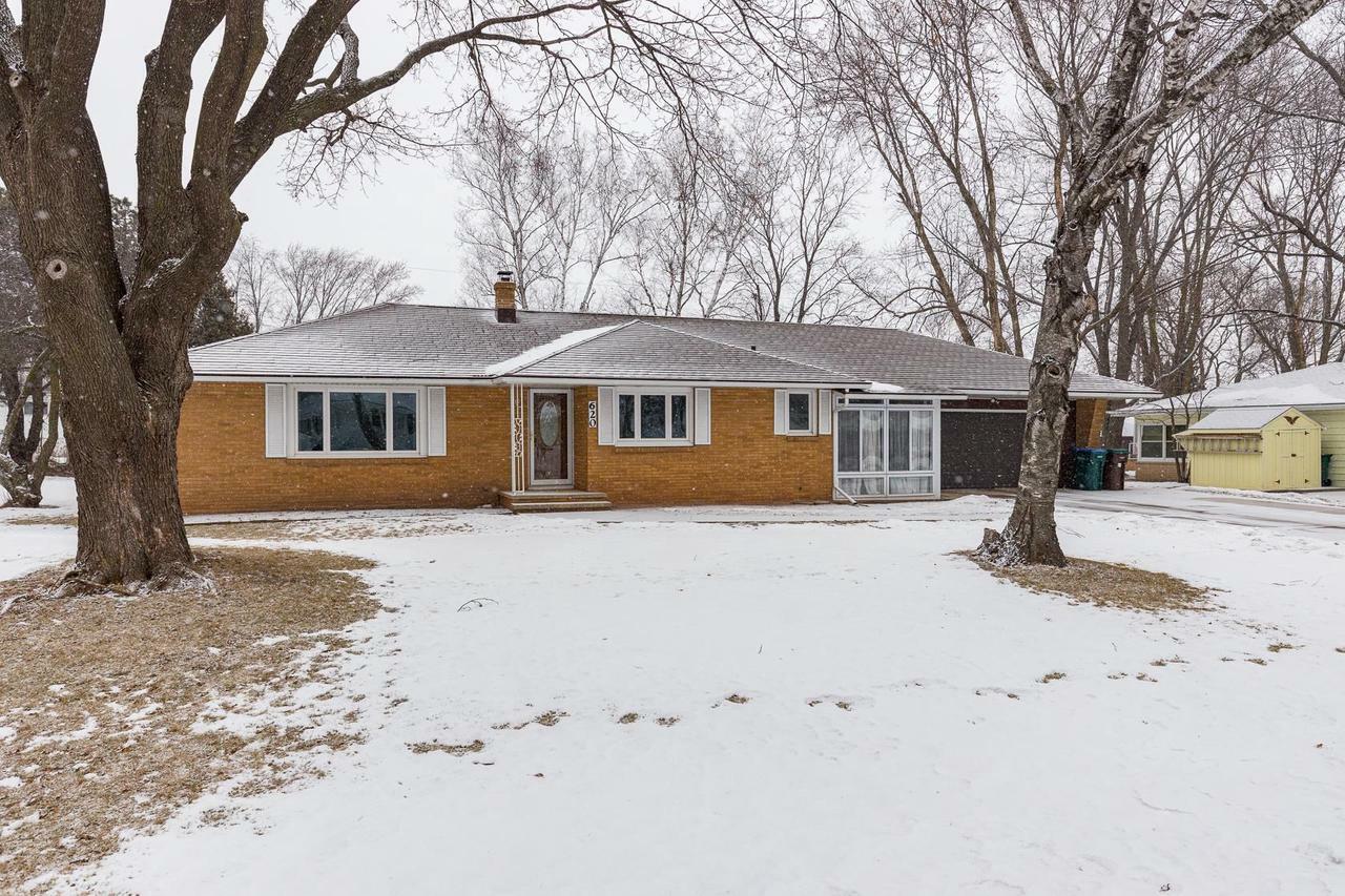 Property Photo: 620 West Sunset Avenue WI 54911