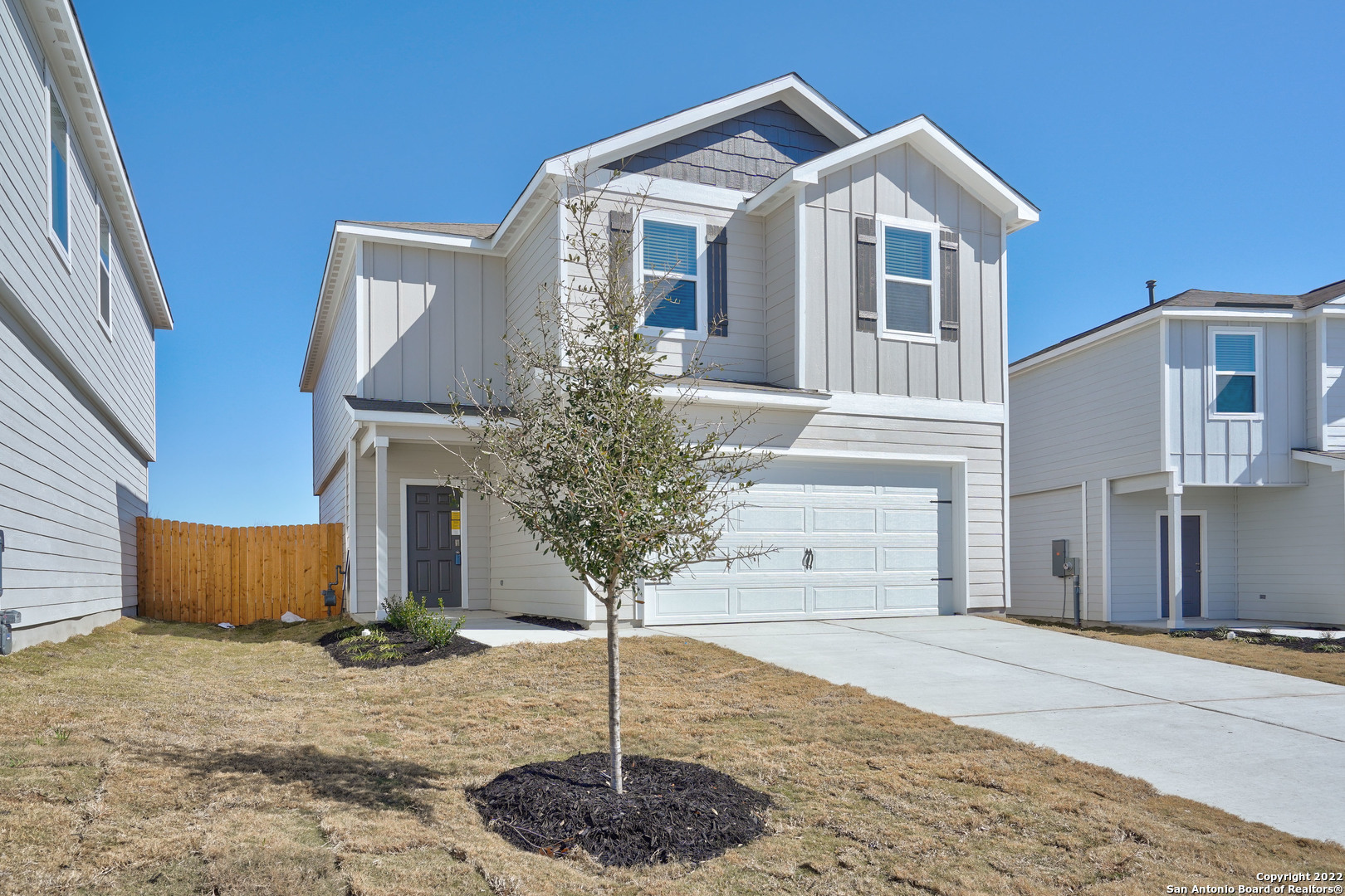 Property Photo: 755 Wonderland Trl TX 78132
